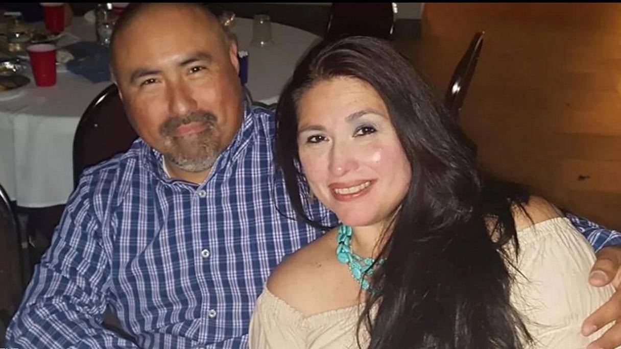 المعلمة الأمريكية ضحية إطلاق النار رفقة زوجها
