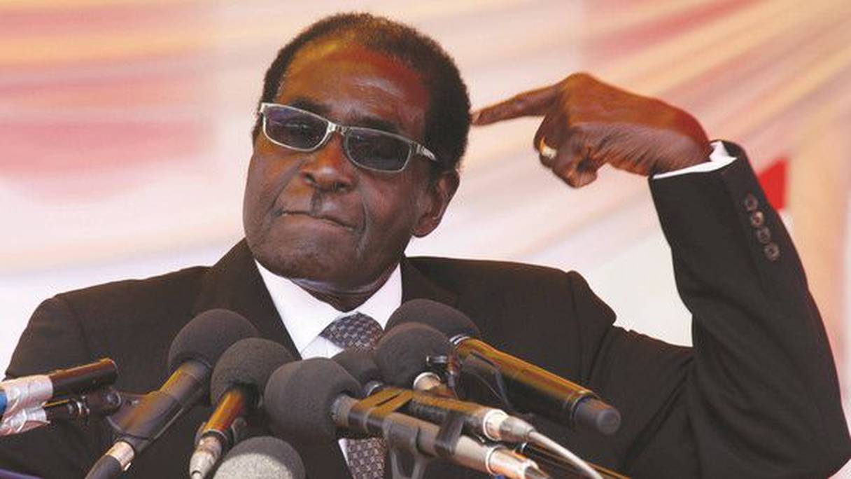 موغابي، رئيس زيمبابوي
