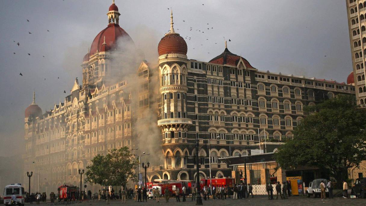تفجيرات بومباي أسقطت العشرات من الضحايا
