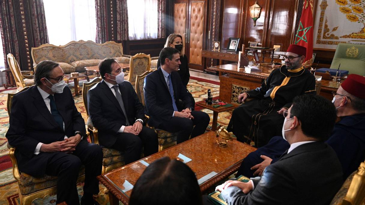الملك محمد السادس يستقبل رئيس الحكومة الإسبانية والوفد المرافق له
