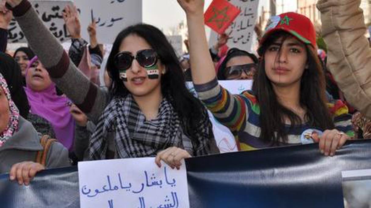 مغاربة يتضامنون مع سوريين
