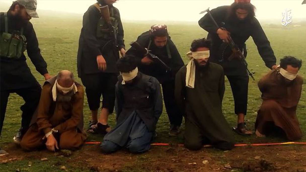 من أرشيف إعدامات داعش بأفغانستان
