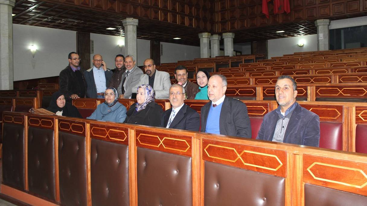 أغلب أعضاء فريق حزب العدالة والتنمية كان حاضرا في دورة مجلس المدينة
