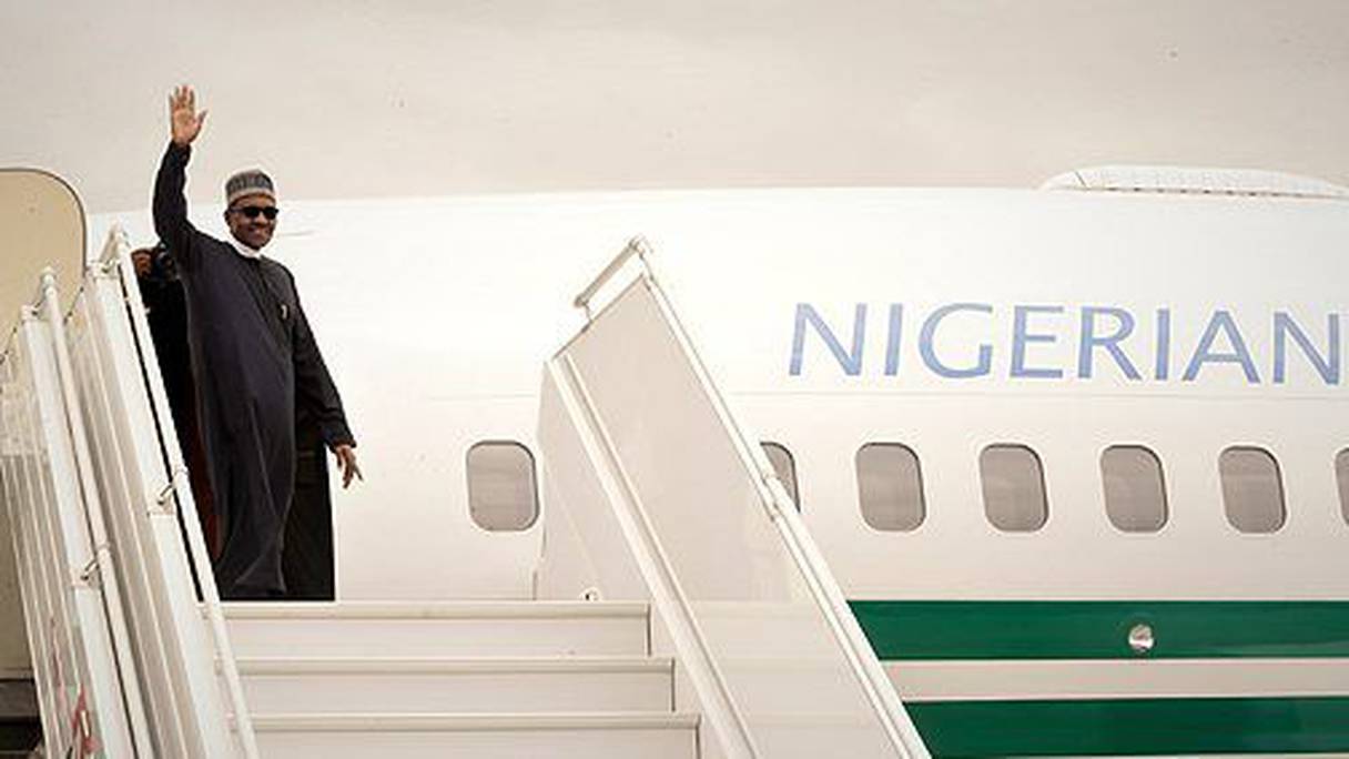 الرئيس النيجيري بوهاري يغادر المغرب
