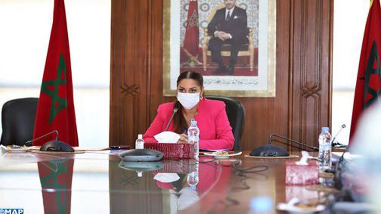 نزهة بوشارب، وزيرة إعداد التراب الوطني والتعمير والإسكان وسياسة المدينة
