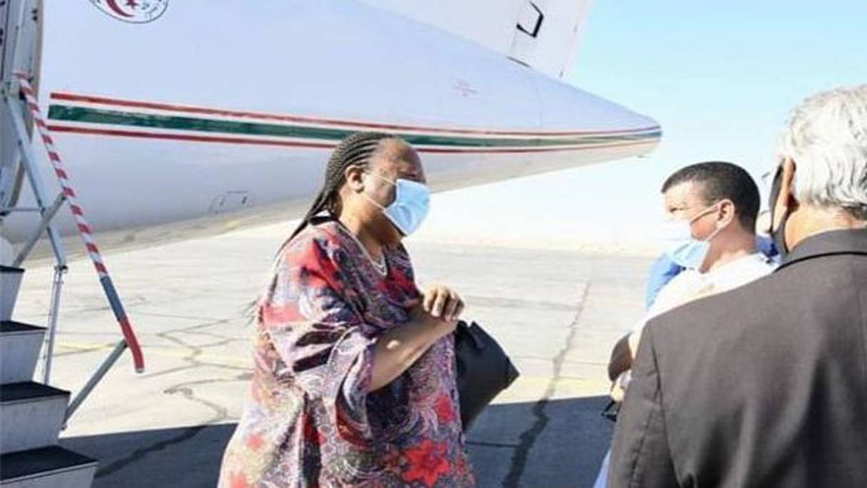 وضع النظام الجزائري رهن إشارة رئيسة دبلوماسية جنوب إفريقيا، ناليدي باندور، طائرة رئاسية من أجل التوجه إلى تندوف
