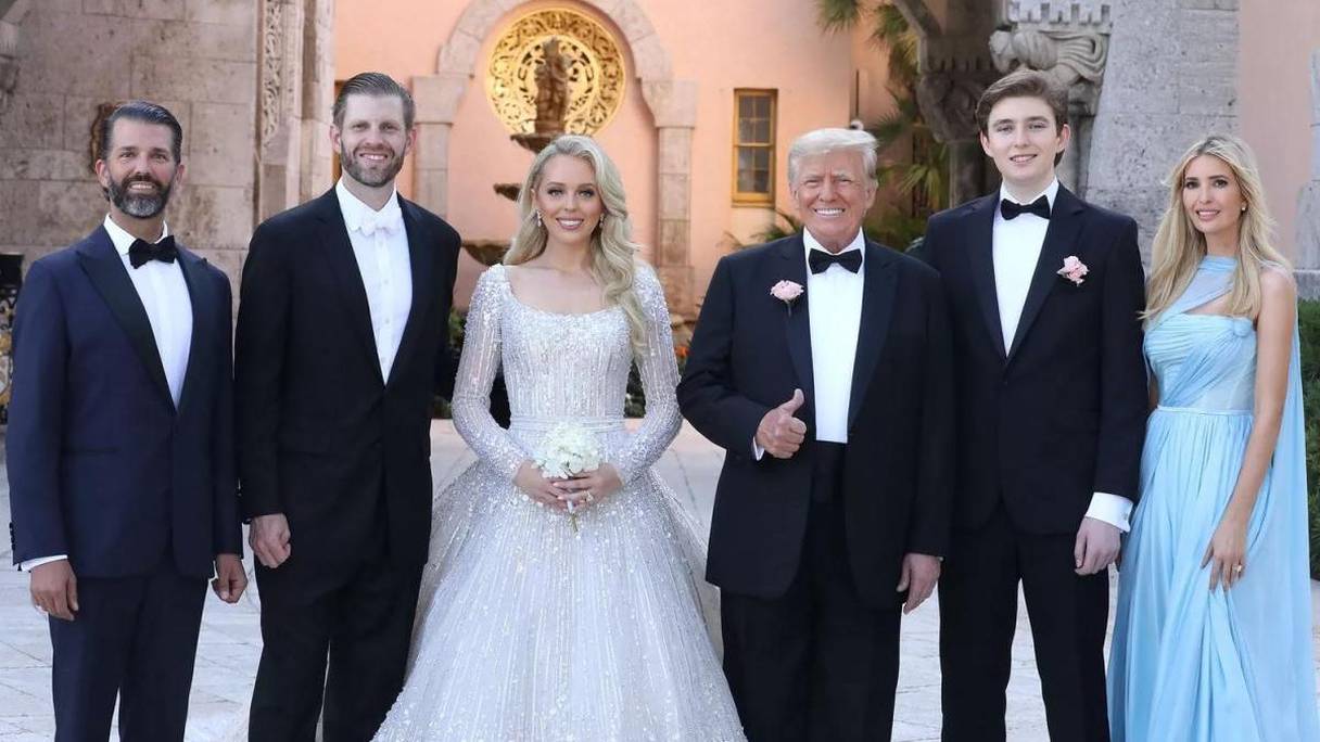 عائلة ترامب في زفاف إبنته
