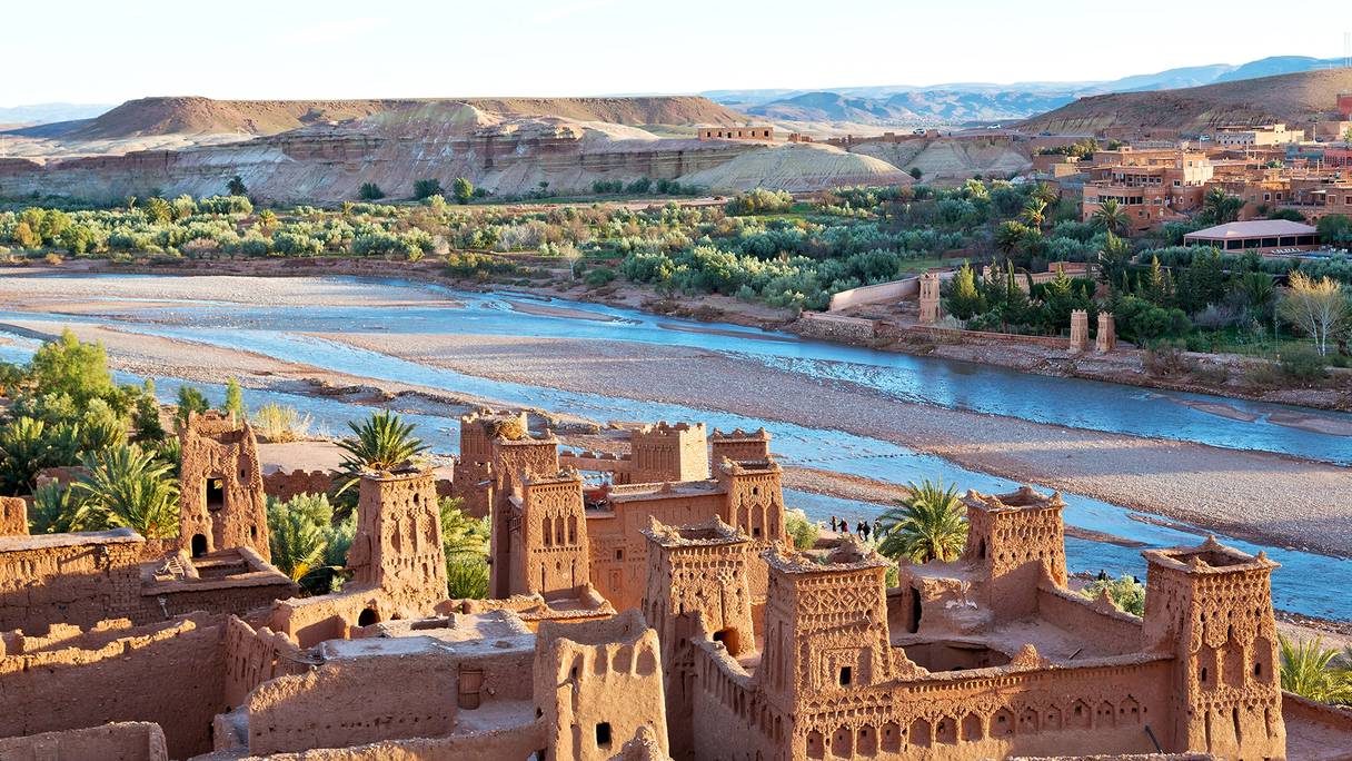 ورزازات مدينة سياحية مغربية تشتهر بمعمارها المميز ومناظرها الطبيعية الخلابة