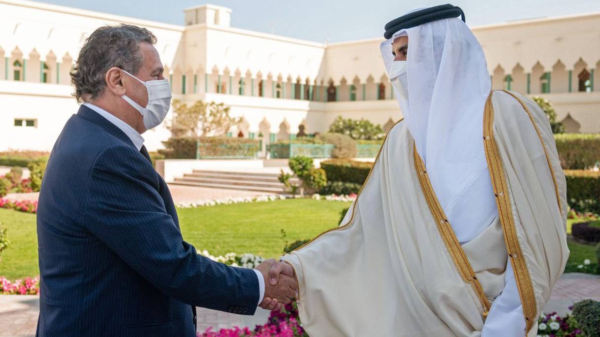 أمير دولة قطر يستقبل رئيس الحكومة عزيز أخنوش بمناسبة انعقاد اللجنة العليا المشتركة المغربية القطرية في دورتها الثامنة

