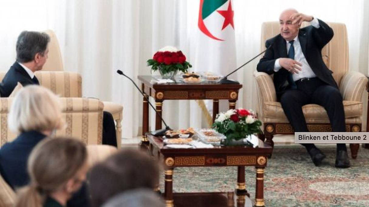 الرئيس الجزائري عبد المجيد تبون خلال لقائه مع رئيس الدبلوماسية الأمريكية أنتوني بلينكن
