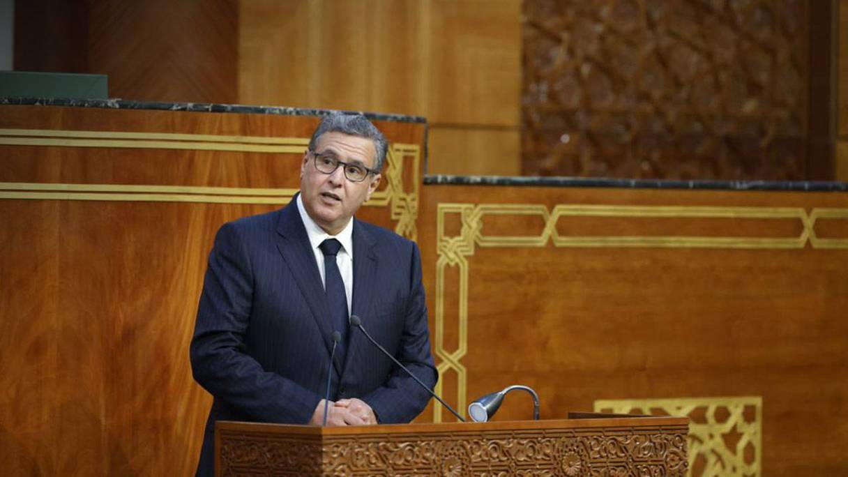 رئيس الحكومة، عزيز أخنوش خلال جلسة عمومية بالبرلمان