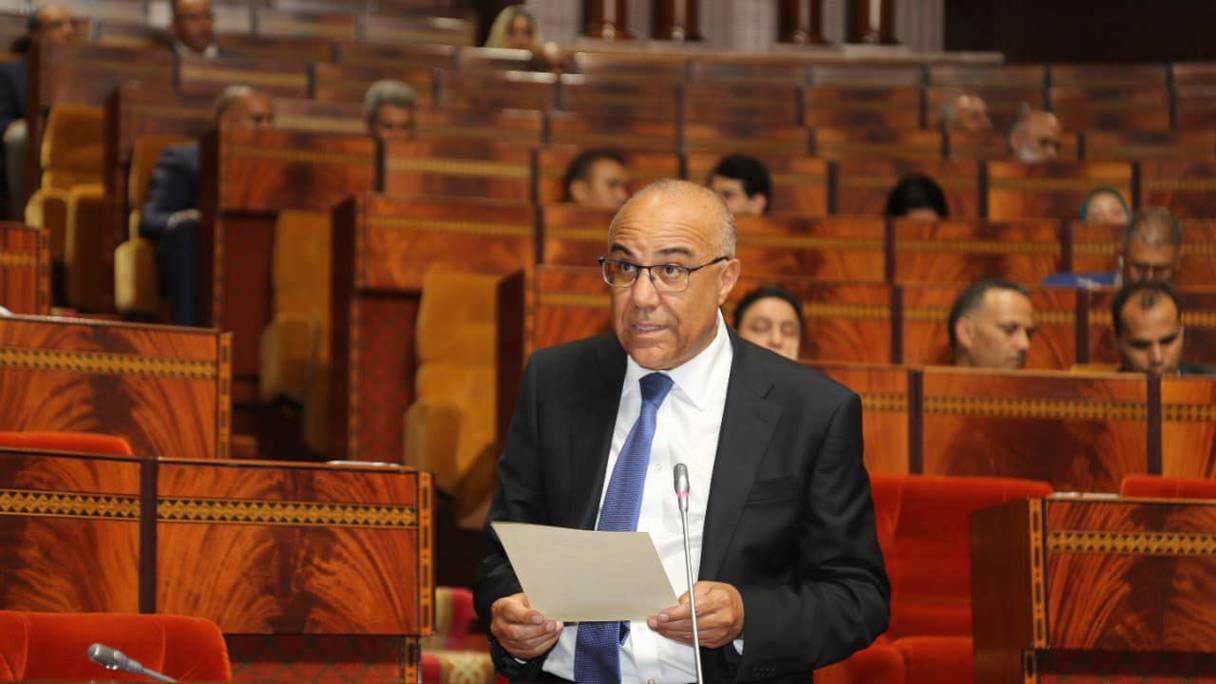 وزير التعليم العالي والبحث العلمي والابتكار، عبد اللطيف ميراوي خلال جلسة بالبرلمان
