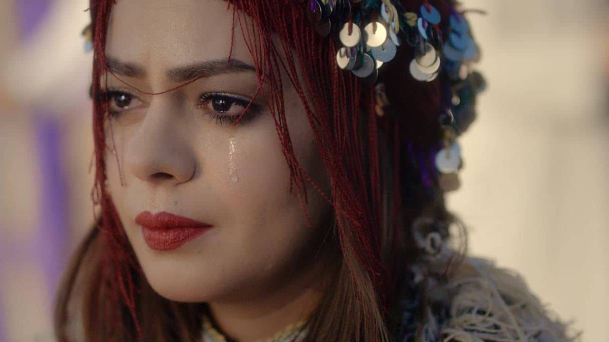 الممثلة سناء بحاج بطلة الفيلم الأمازيغي "ميثاق"
