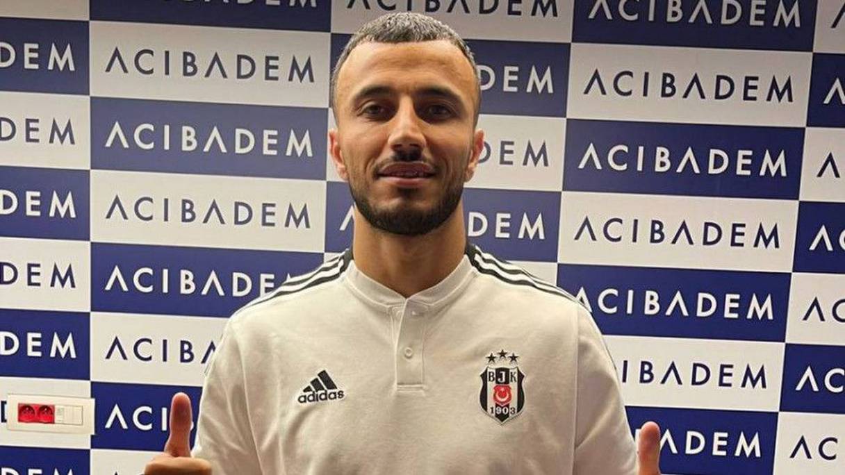 غانم سايس بقميص ناديه الجديد بشكتاش التركي
