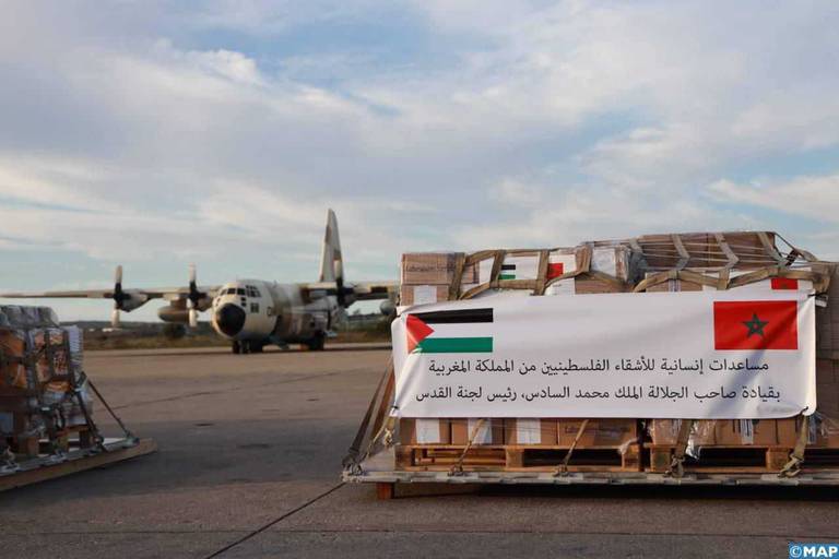 المساعدات المغربية الموجهة للفلسطينيين تصل إلى مطار العريش بجمهورية مصر
