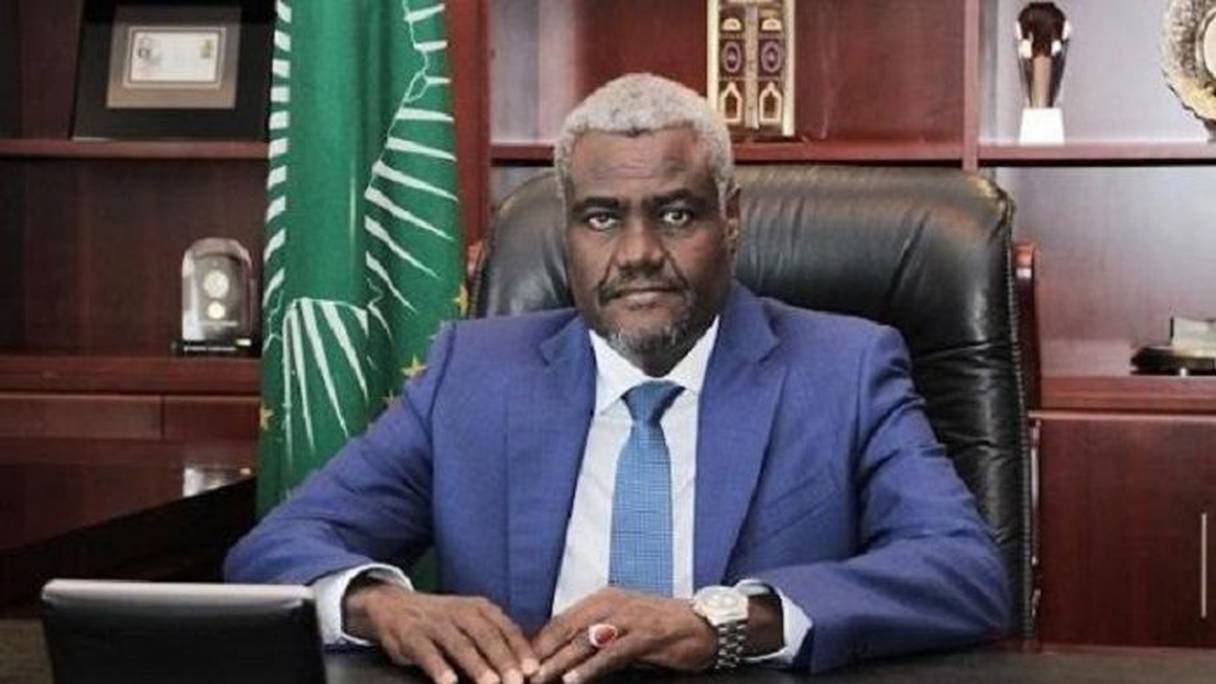 انتخاب التشادي موسى فقي محمد رئيسا لمفوضية الاتحاد الإفريقي لولاية جديدة مدتها أربع سنوات.
