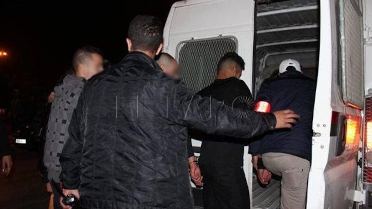 توقيف، إيقاف عصابة