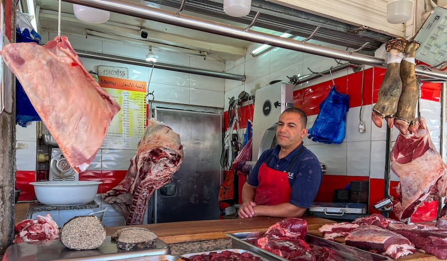 جزار لحوم حمراء بمدينة فاس