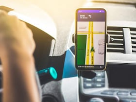 صورة تعبيرية حول تطبيقات النقل الذكي