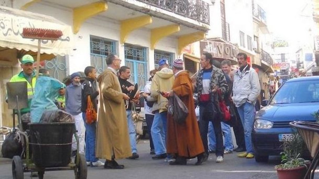 مرشدون سياحيون بطنجة