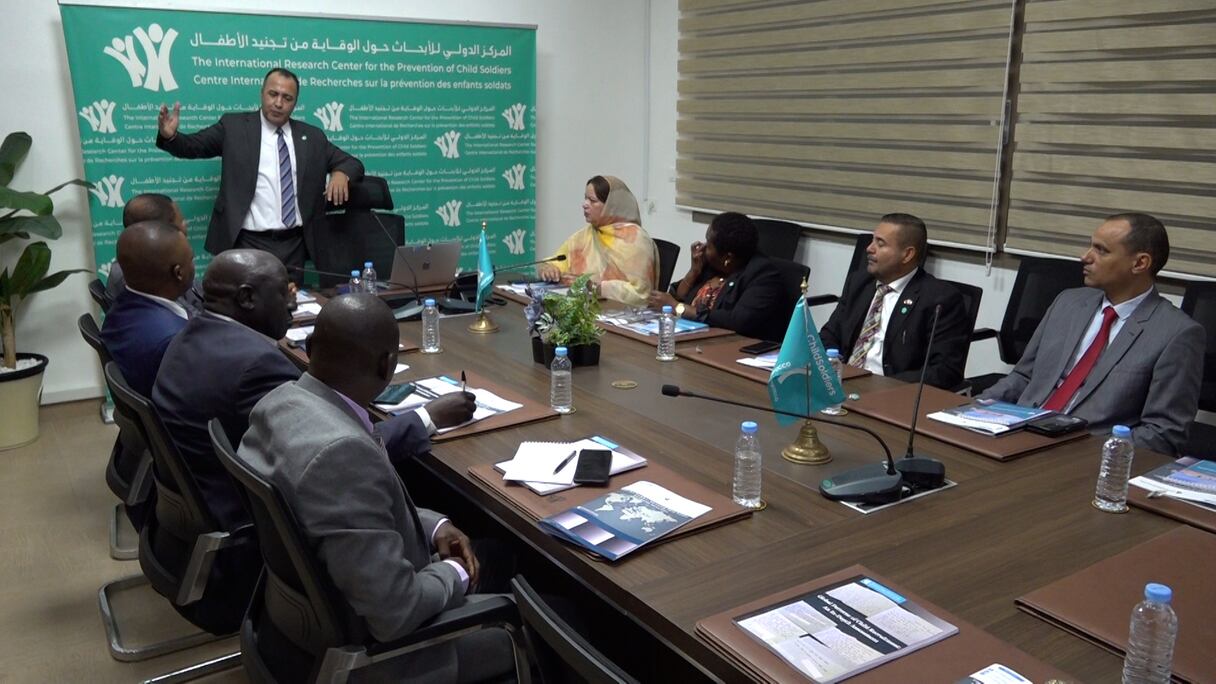 المركز الدولي للأبحاث بالداخلة يستعرض نتائج بحوث حديثة حول الوقاية من تجنيد الأطفال