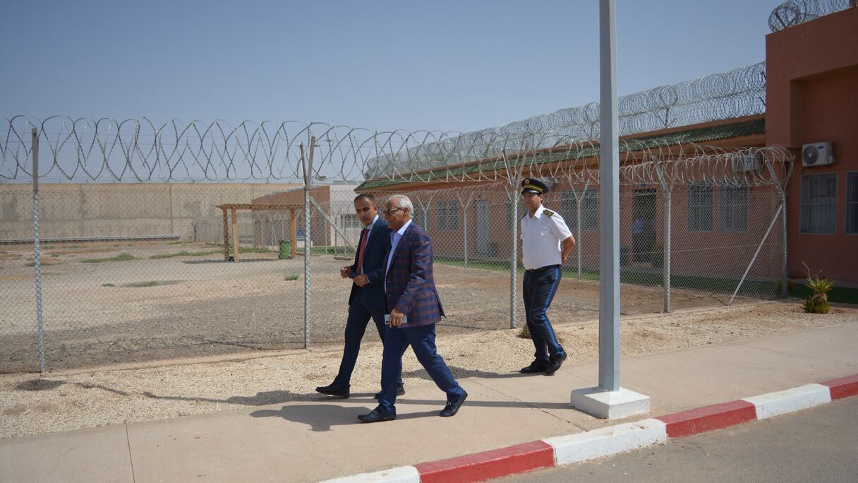 التامك يقوم بزيارة تفقدية مفاجئة لسجني مراكش والصويرة