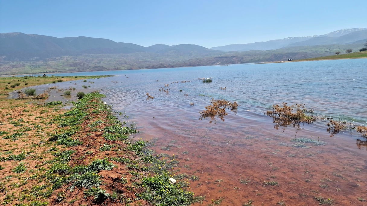 مياه سد بين الويدان تغمر مناطق ضربها الجفاف منذ عشر سنوات تقريبا