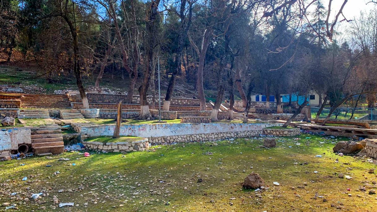 السياحة بإيموزار كندر تتراجع تحت وطأة الإهمال وجفاف «عين السلطان»