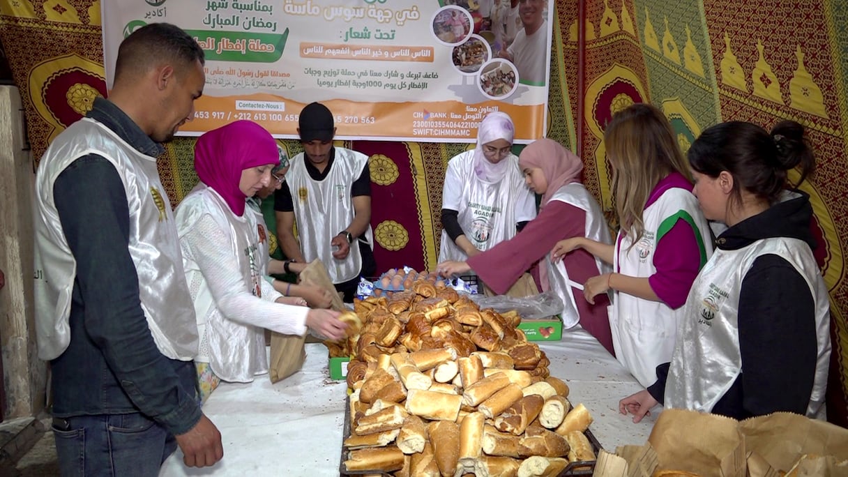 فعاليات مدنية بأكادير توزع أزيد من 1500 إفطار رمضاني يوميا