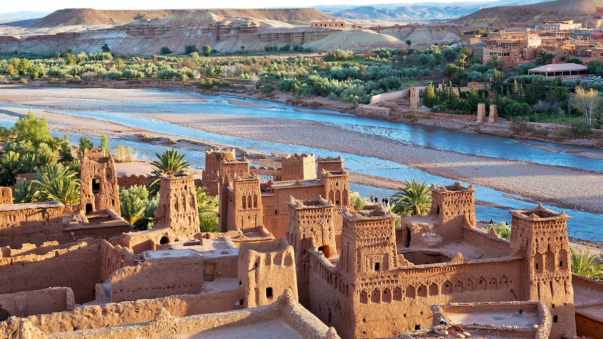 ورزازات مدينة سياحية مغربية تشتهر بمعمارها المميز ومناظرها الطبيعية الخلابة