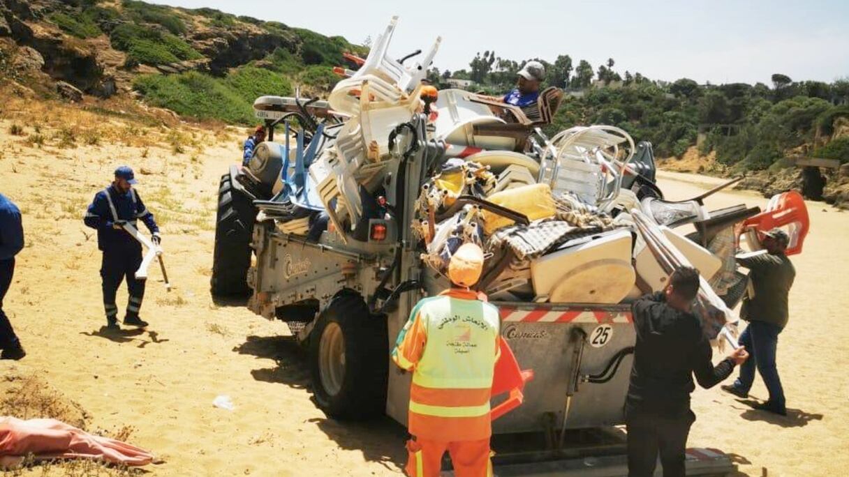 سلطات طنجة تحجز 2000 كرسي