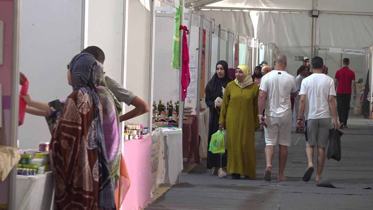 معارض المنتجات المحلية بسيدي إفني.. فرصة لتعزيز المقاربة المجالية وخلق رواج اقتصادي