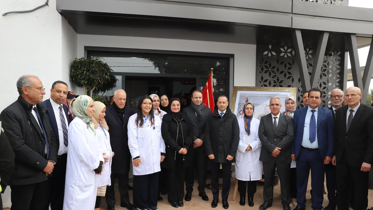 وزير الصحة والحماية الاجتماعية يعطي انطلاقة خدمات 67 مركزا صحيا حضريا وقرويا على مستوى 6 جهات