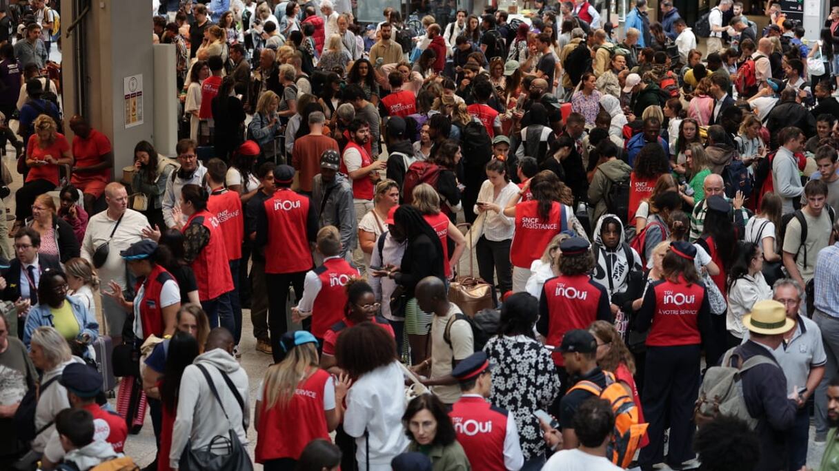 أعمال تخريب تشل حركة سير القطارات السريعة في باريس