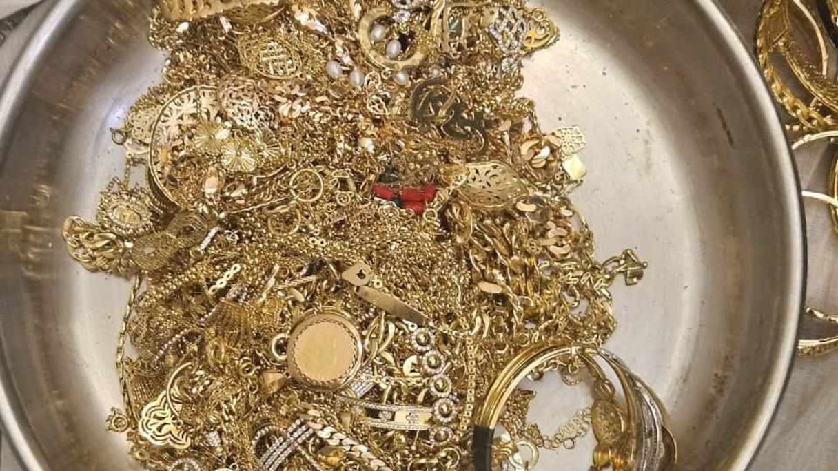 المجهورات الذهبية المسروقة