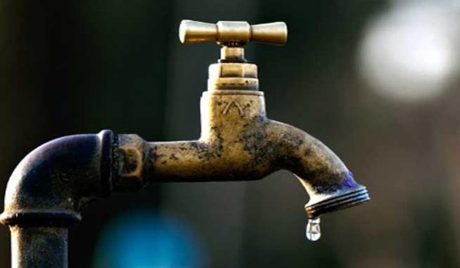 العطش يواصل خنق الجزائر.. أعطاب متتالية وحملات جباية الفواتير تؤجج الغضب الشعبي