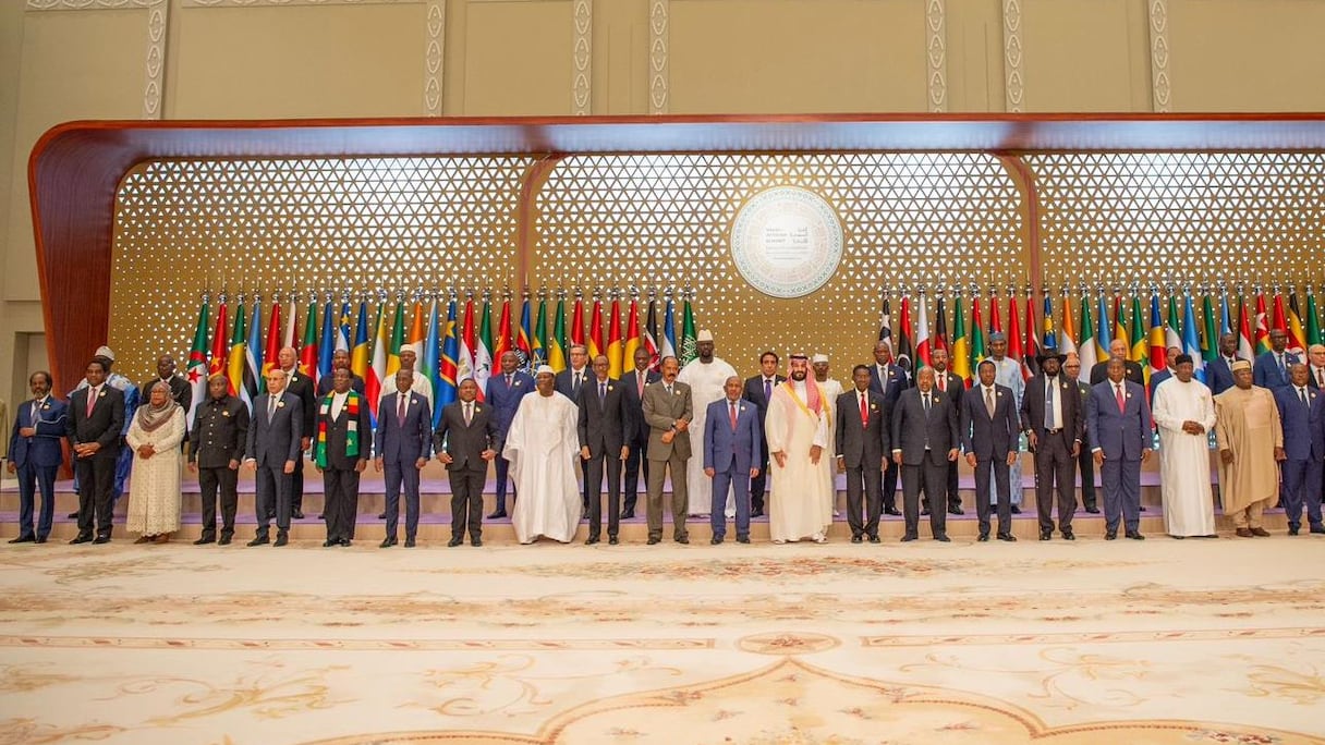 زعماء الدول ورؤساء الحكومات خلال مشاركتهم في القمة الاقتصادية السعودية الإفريقية بالرياض