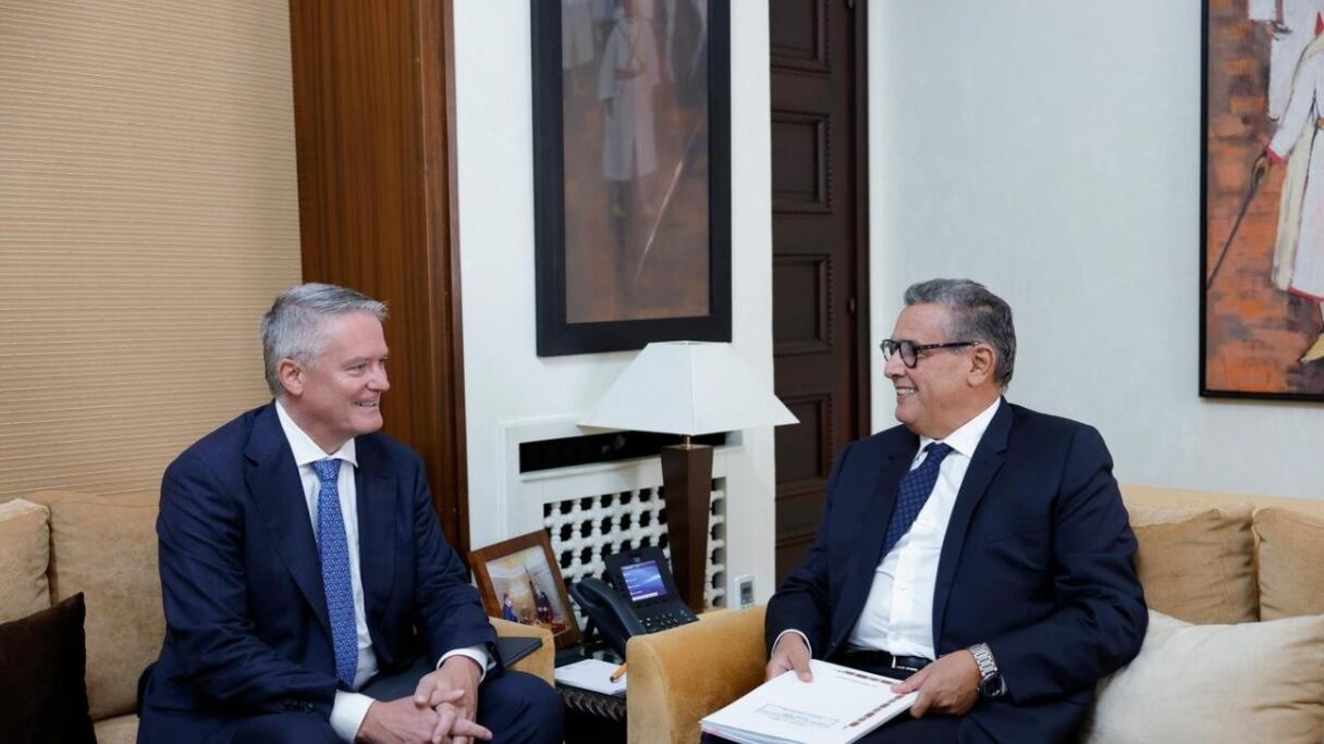 رئيس الحكومة، عزيز أخنوش، مع الأمين العام لمنظمة التعاون والتنمية الاقتصادية، ماتياس كورمان