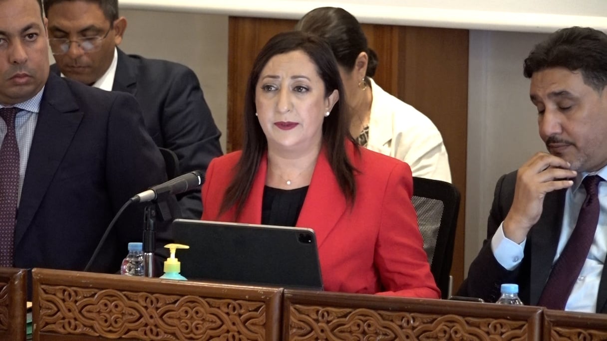 La maire de Rabat, Fatiha El Moudni, présidant le Conseil communal du 3 octobre 2024 (Y.Mannan/Le360).