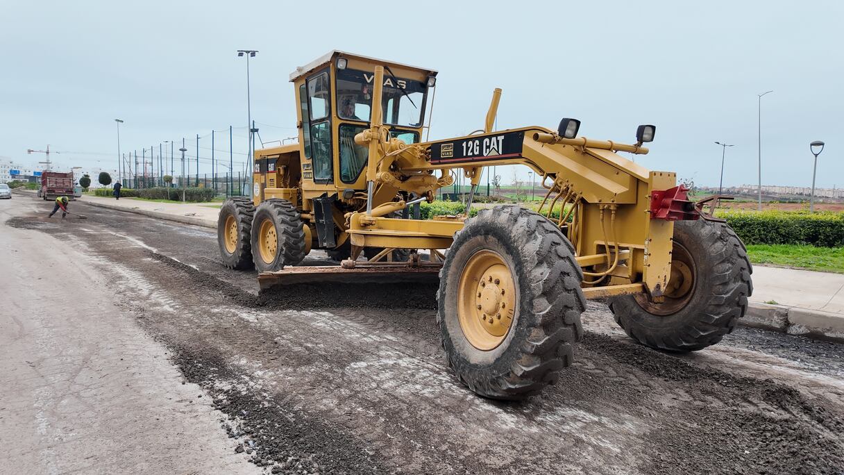 تهيئة شارع جنان اللوز بالحي الحسني