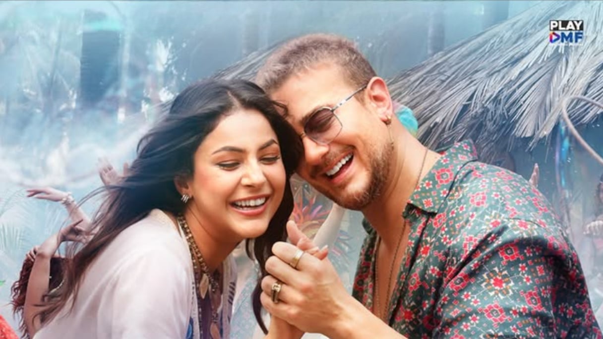 سعد لمجرد وبطلة كليب "بزاف"