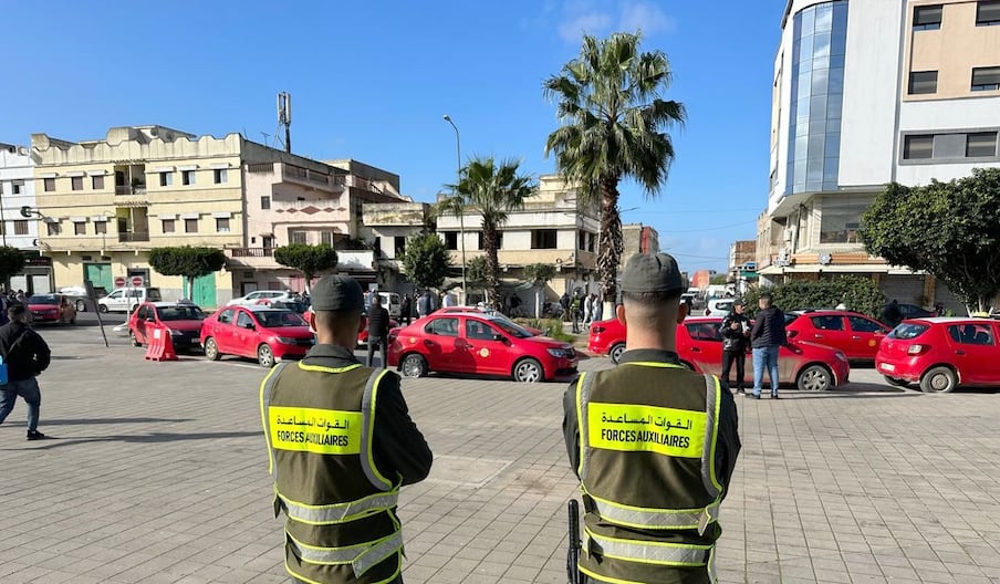 المعدن الأصيل للمغاربة: رحلات مجانية وفرحة عارمة لحظة وصول عشرات المواطنين لمحطة القطار بالقصر الكبير