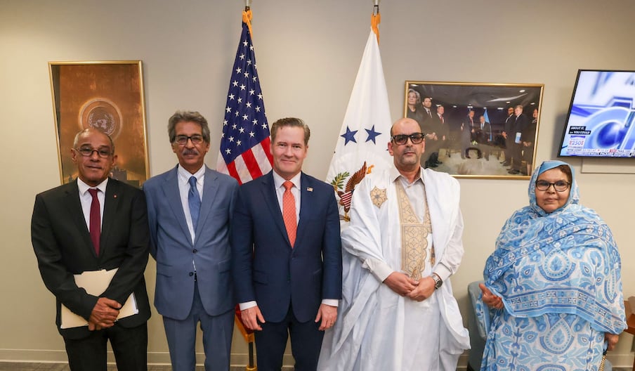 السفير الأمريكي مايك والتز يستقبل وفدا من حركة «صحراويون من أجل السلام» بمقر البعثة الأمريكية بنيويورك في 30 يونيو 2026