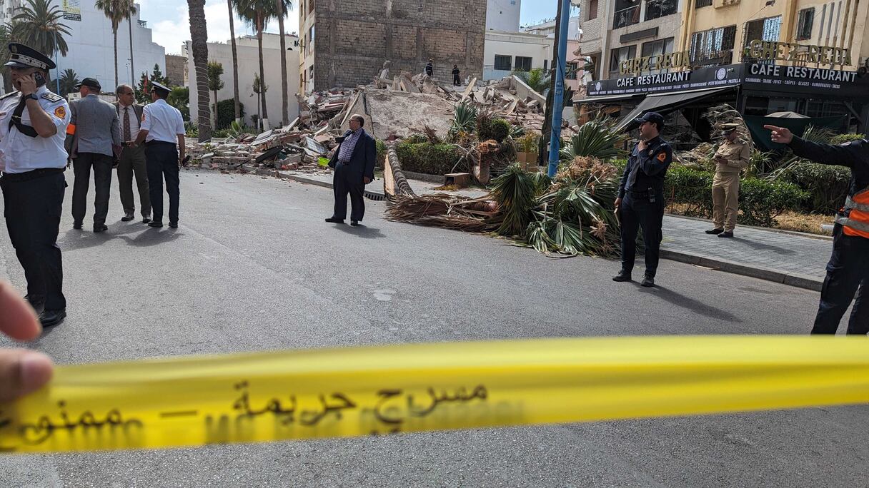 انهيار بناية من أربع طوابق بشارع مولاي يوسف