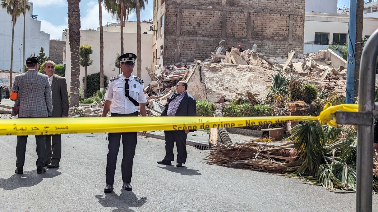 انهيار بناية من أربع طوابق بشارع مولاي يوسف