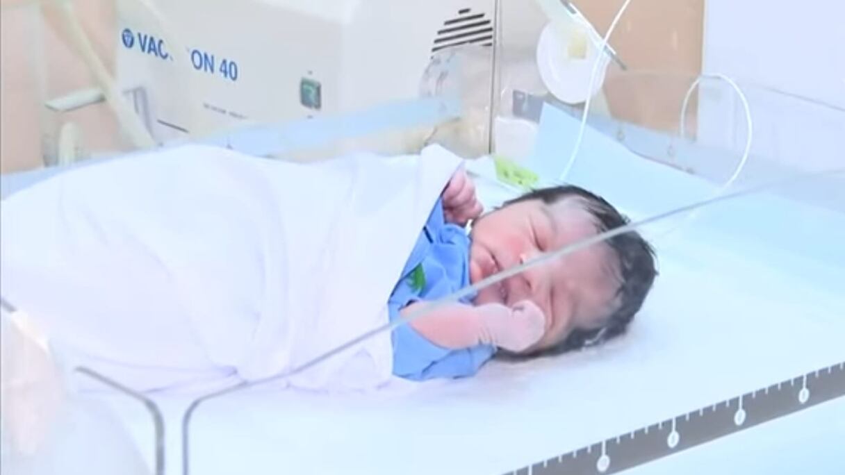 أول ولادة بعرفات