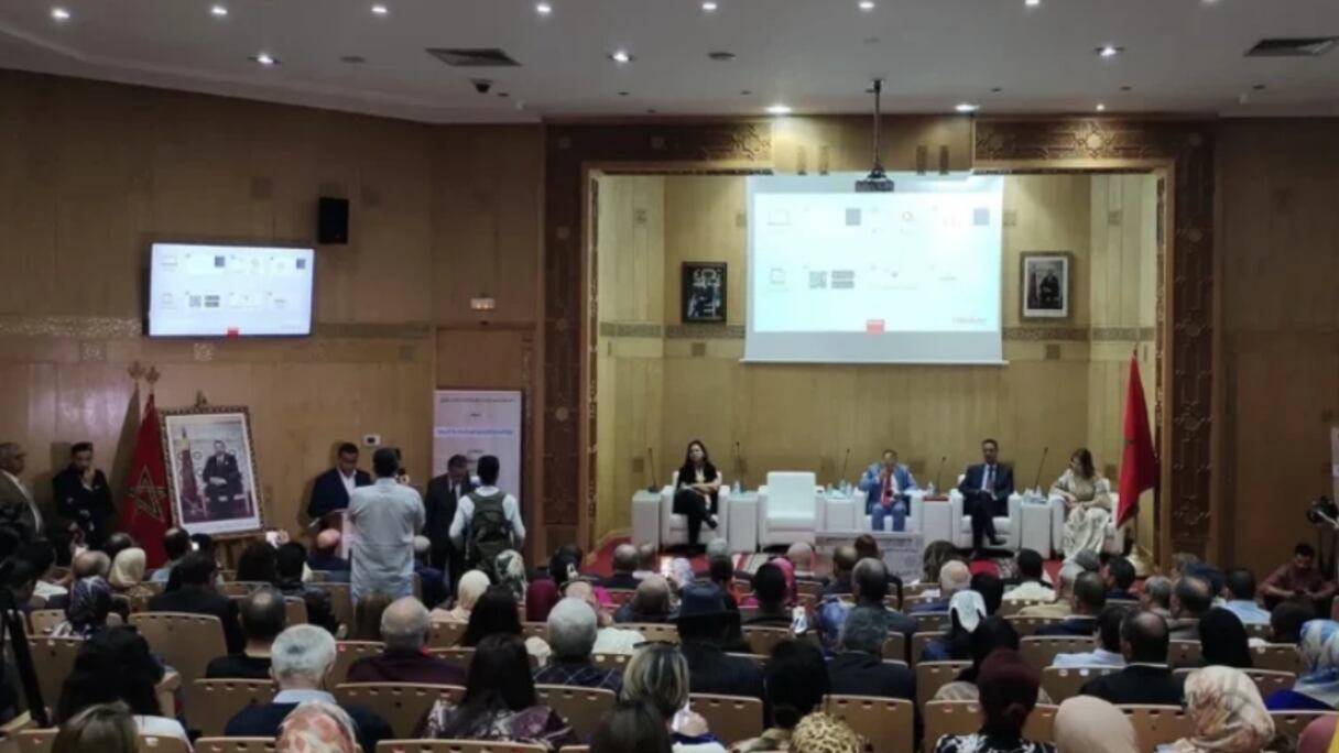 ندوة بالرباط تبرز مساهمة المملكة منذ قرون في الحفاظ على أصالة الزليج والقفطان المغربيين