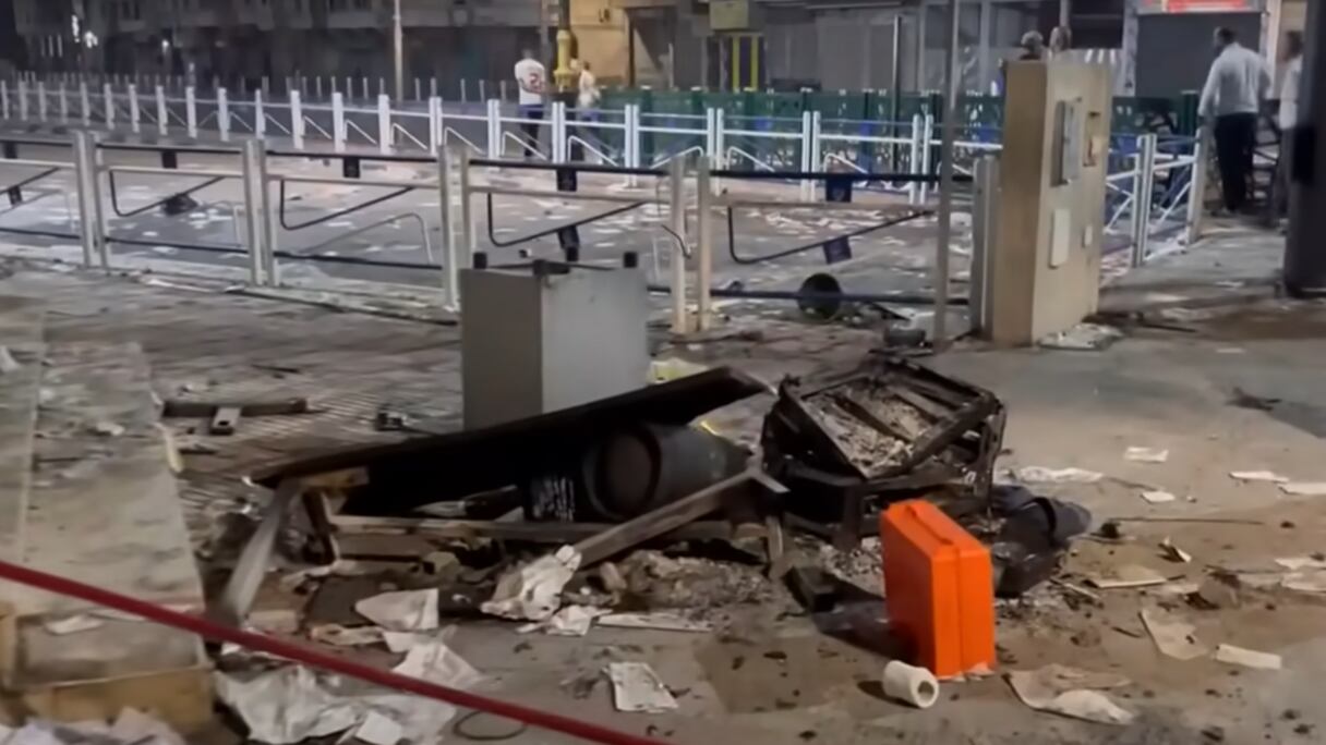 Une partie des dégâts enregistrés à Inzegane après les émeutes du mardi 30 octobre 2025.