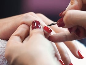 طلاء الأظافر