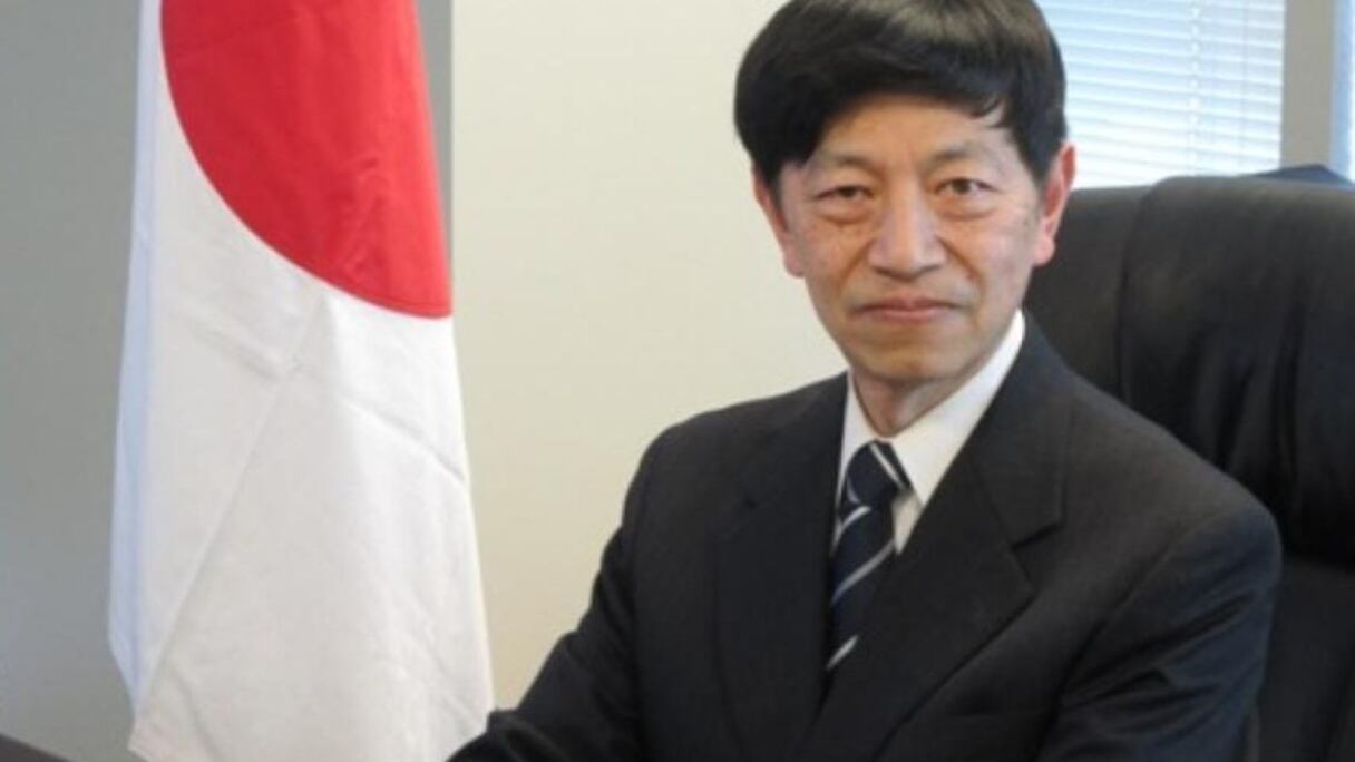 السفير الياباني الأسبق تاكاشي شينوزوكا